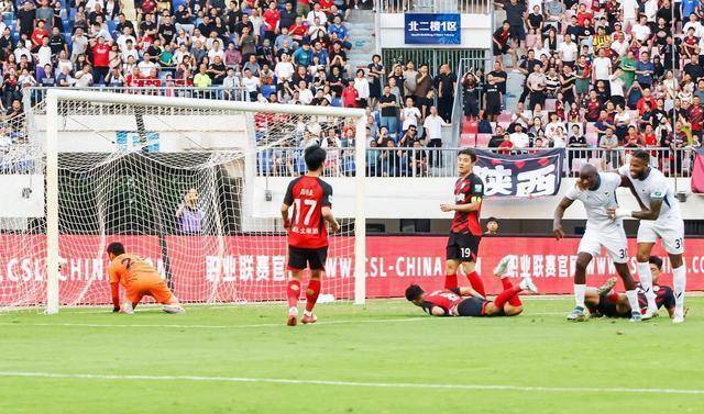 中甲大战：穆谢奎+多米尼克携手冲击胜利
